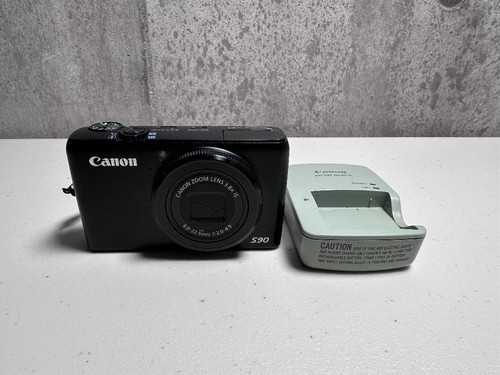 Near mint canon powershot - near,
